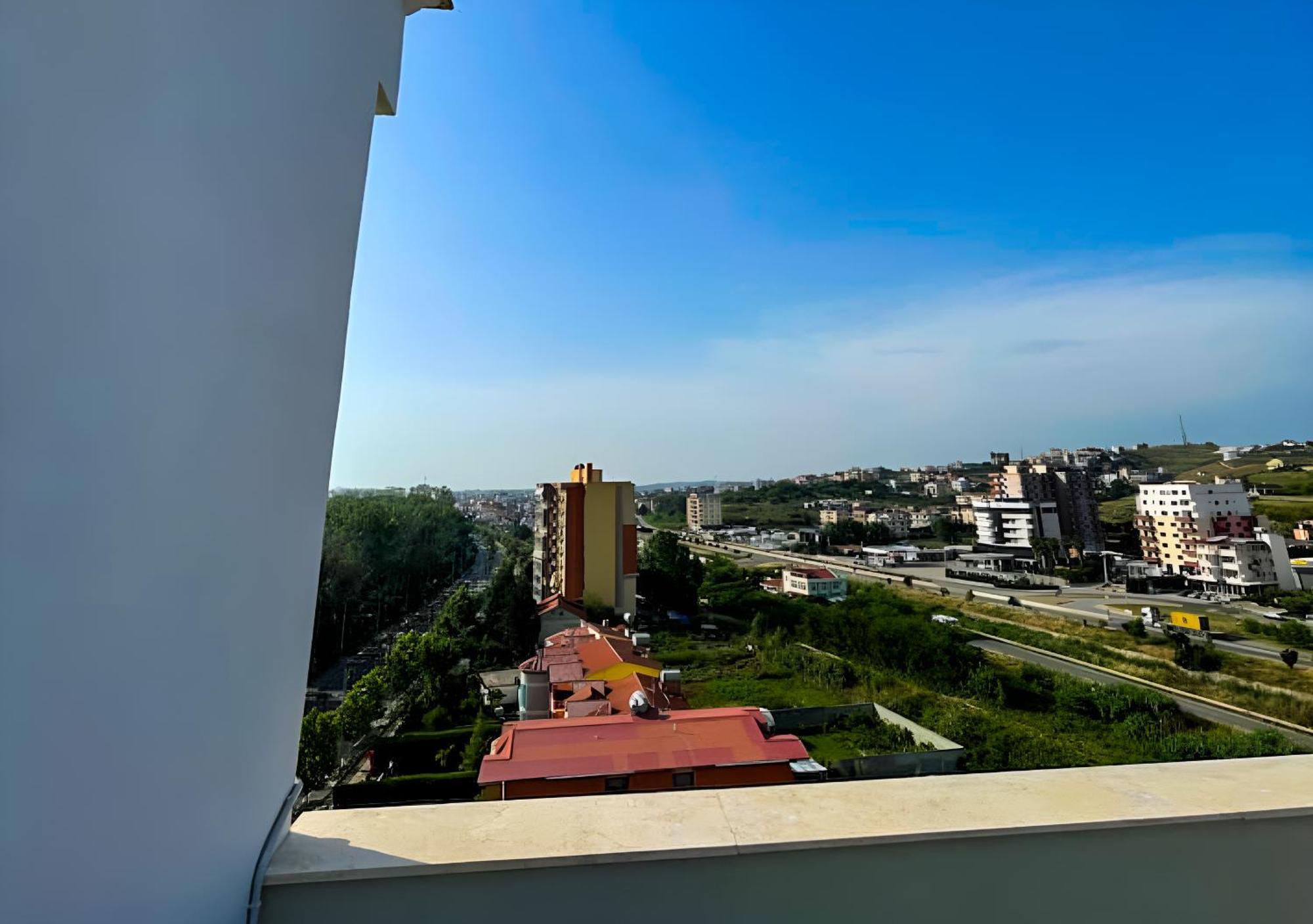 Yellow Building Durres Exterior photo